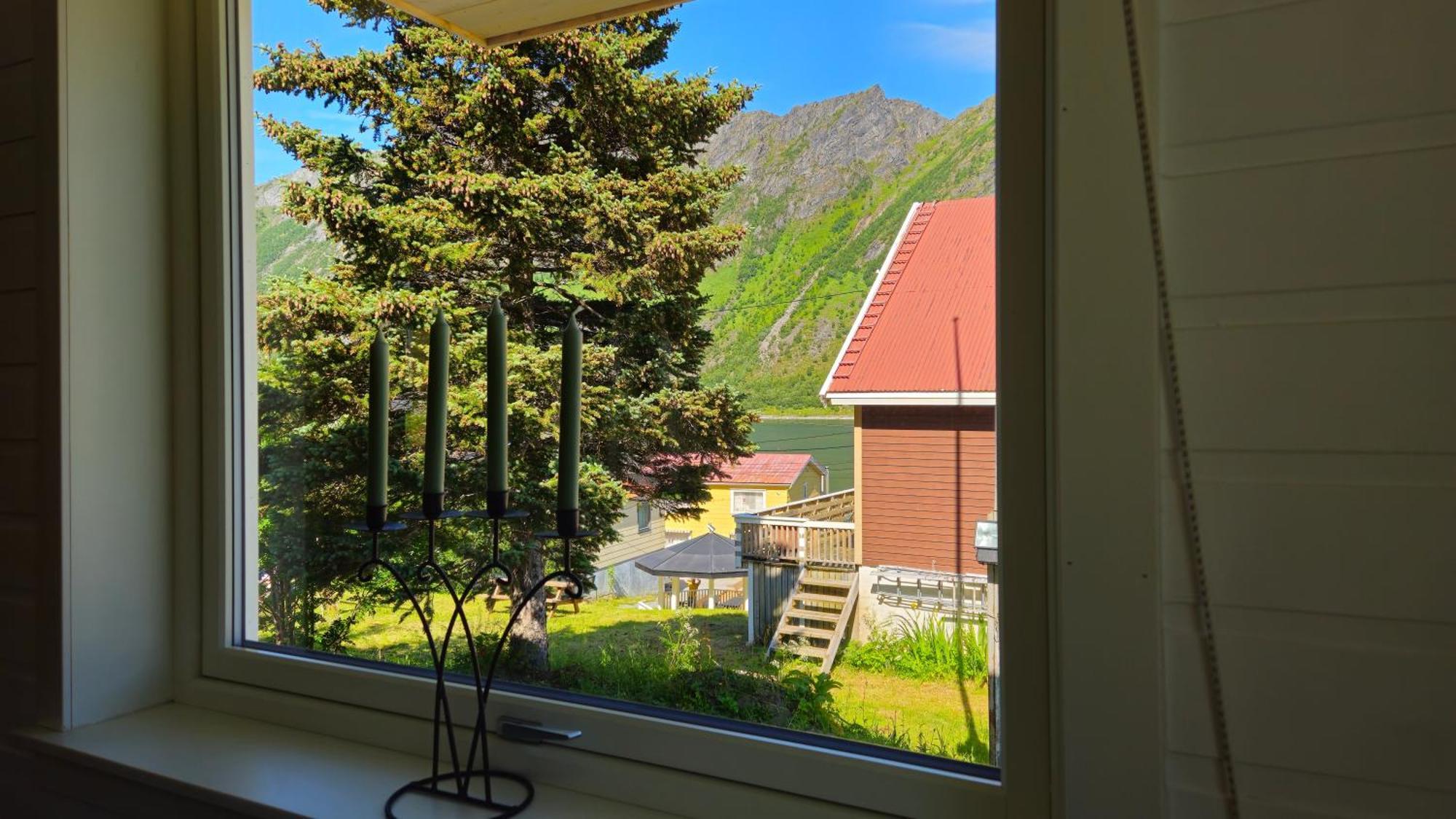 The Northern House Gryllefjord ภายนอก รูปภาพ