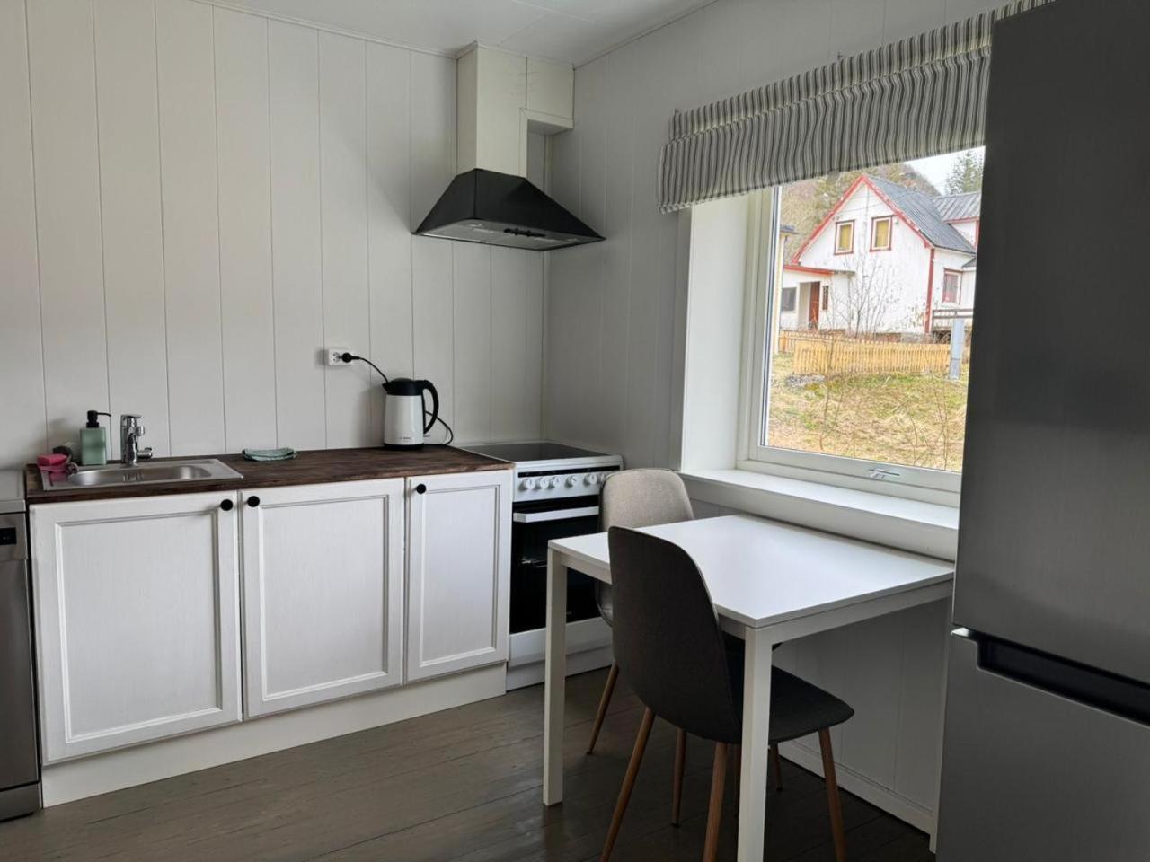The Northern House Gryllefjord ภายนอก รูปภาพ